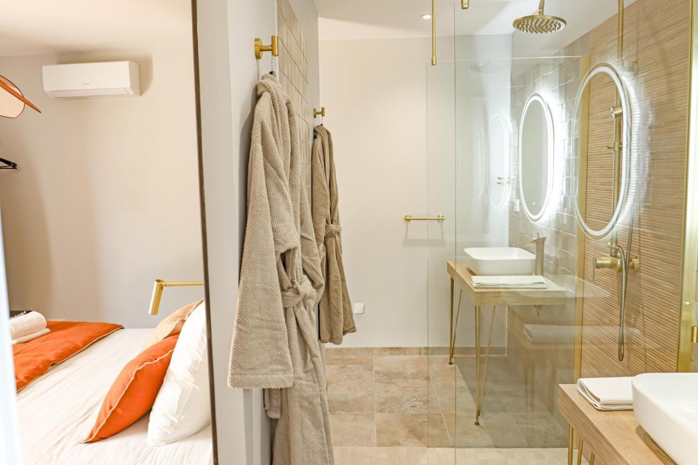 Les Gites De Laure - L'Eden Romantique, Chambres Hotes, Spa Prive, Couloir De Nage, Adults Only Malves-en-Minervois Eksteriør bilde